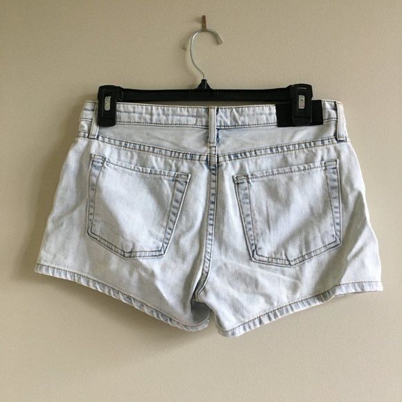 THEORY DENIM SHORTS MID RISE LIGHT WASH SIZE 26‎ - Picture 5 of 8